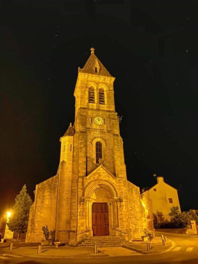 Le Gite De La Vieille Eglise De Coussergues Luaran gambar